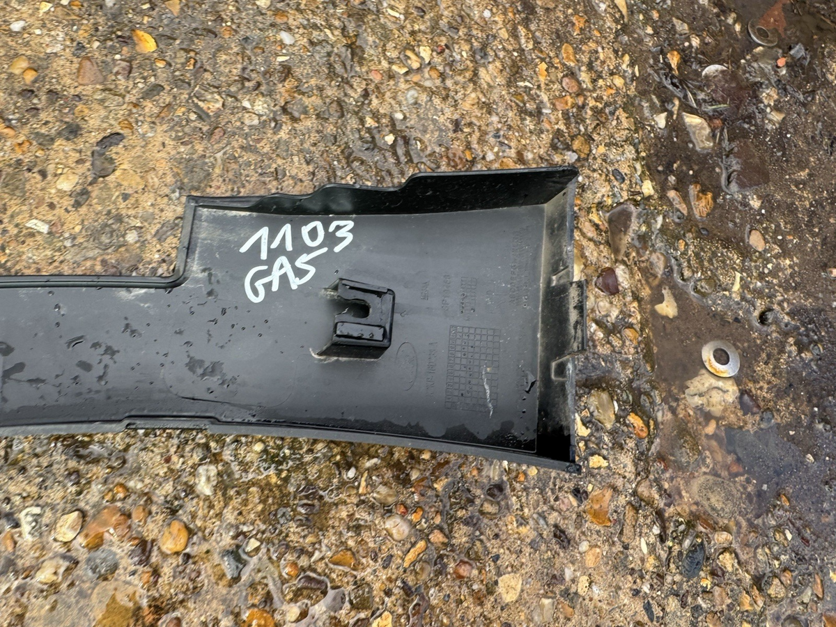 FORD EXPLORER EV CX740 2024-ON FRONT RIGHT WHEEL ARCH MOULDING PDC R2KB-16D238-A