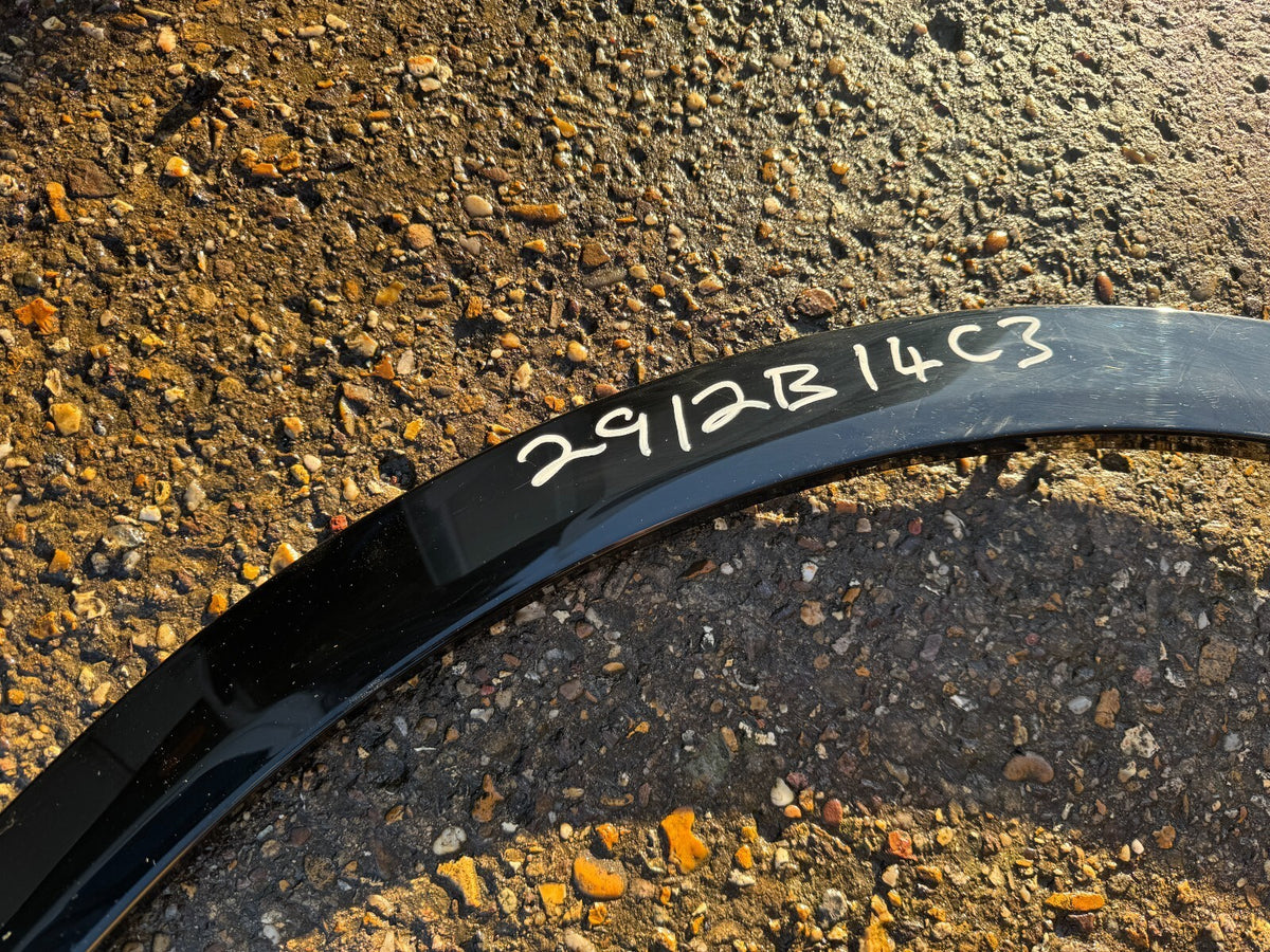 Lotus Eletre 2022 On wheel arch trim left scratched 8891697304