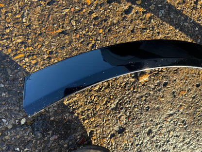 Lotus Eletre 2022 On wheel arch trim left scratched 8891697304