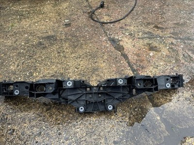 2024on Panel Dudukan Radiator (Depan) Audi Q6 E tron Nomor Part: 95C805598