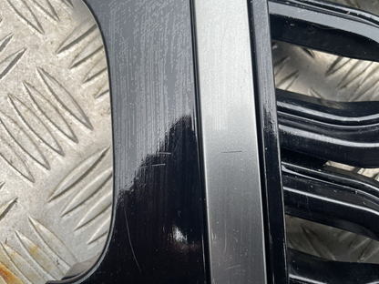Gril Depan Gril Radiator JK5M-8A163 Range Rover SV Autobiography Dynamic L405