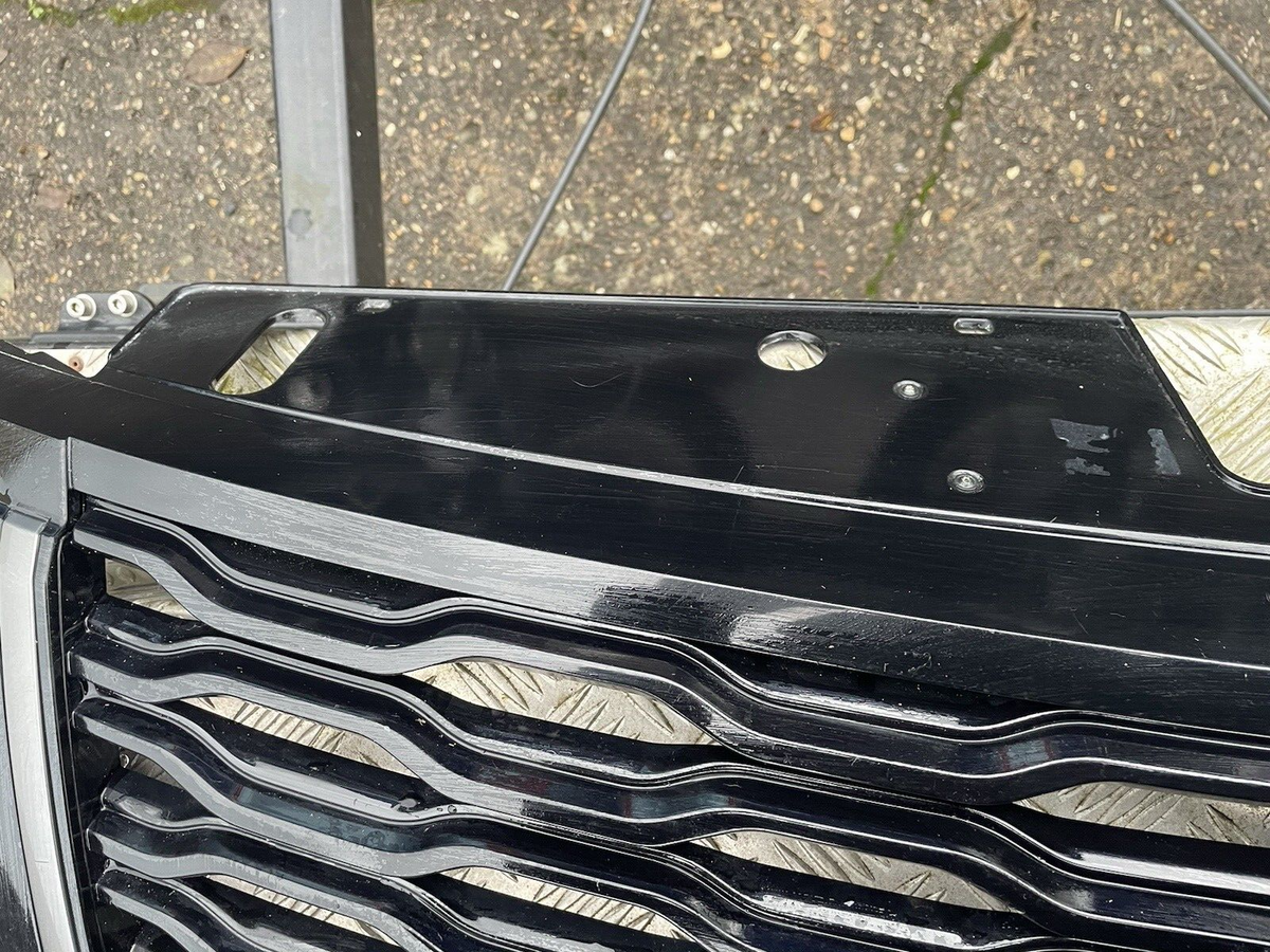 Gril Depan Gril Radiator JK5M-8A163 Range Rover SV Autobiography Dynamic L405