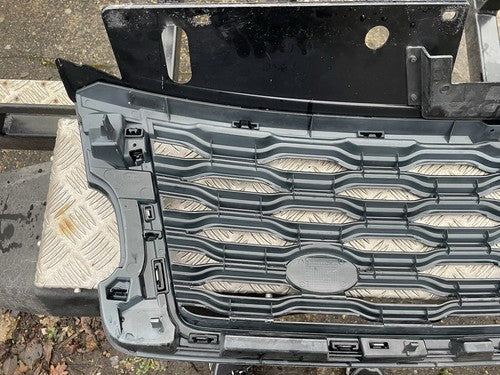 Gril Depan Gril Radiator JK5M-8A163 Range Rover SV Autobiography Dynamic L405