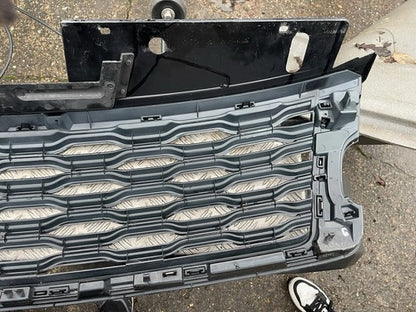 Gril Depan Gril Radiator JK5M-8A163 Range Rover SV Autobiography Dynamic L405