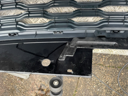 Gril Depan Gril Radiator JK5M-8A163 Range Rover SV Autobiography Dynamic L405