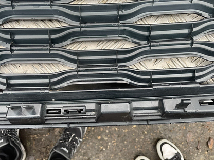Gril Depan Gril Radiator JK5M-8A163 Range Rover SV Autobiography Dynamic L405