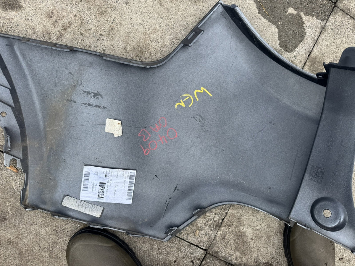Discovery Sport L550 2015-2019 Rear Bumper Right Corner FK72-17926-A Damaged