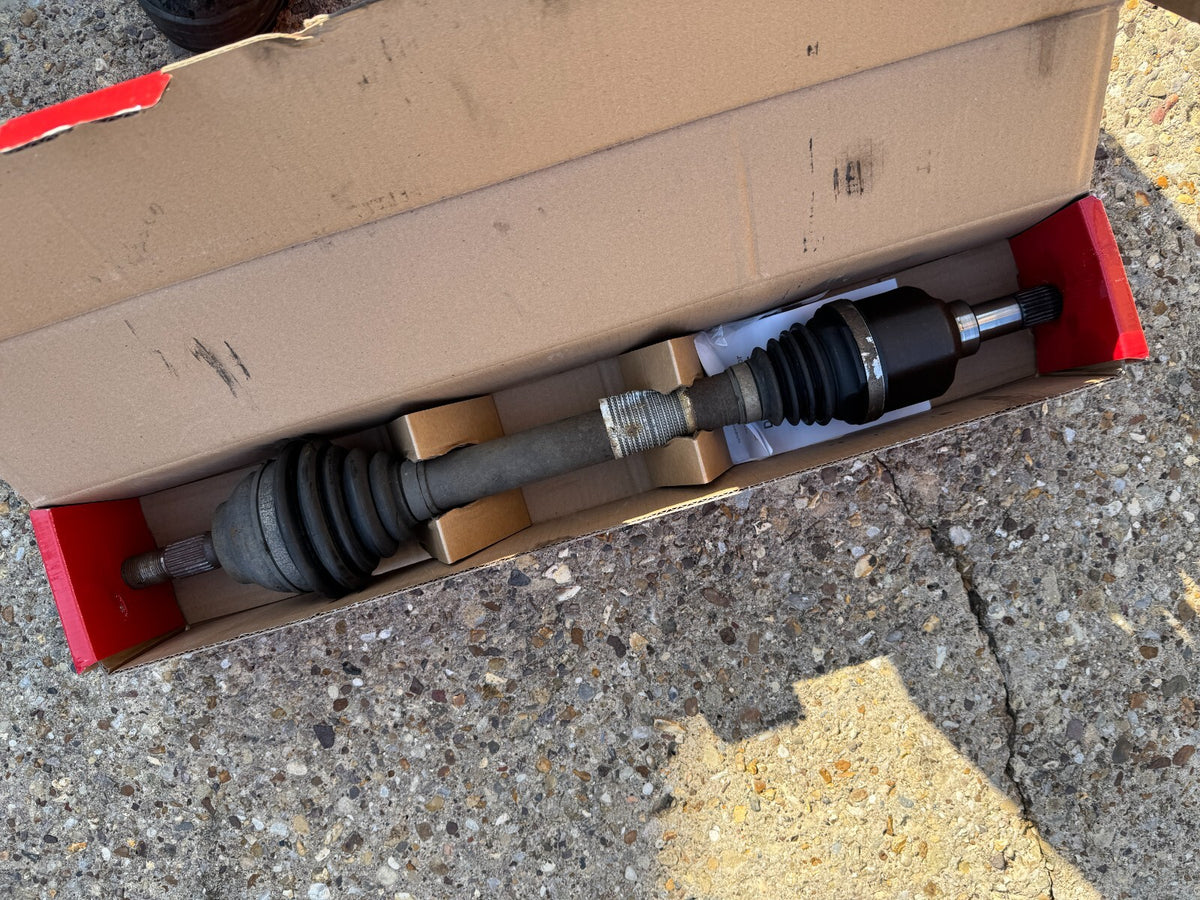 CITROEN C3 PICASSO LEFT FRONT DRIVESHAFT 9656135280