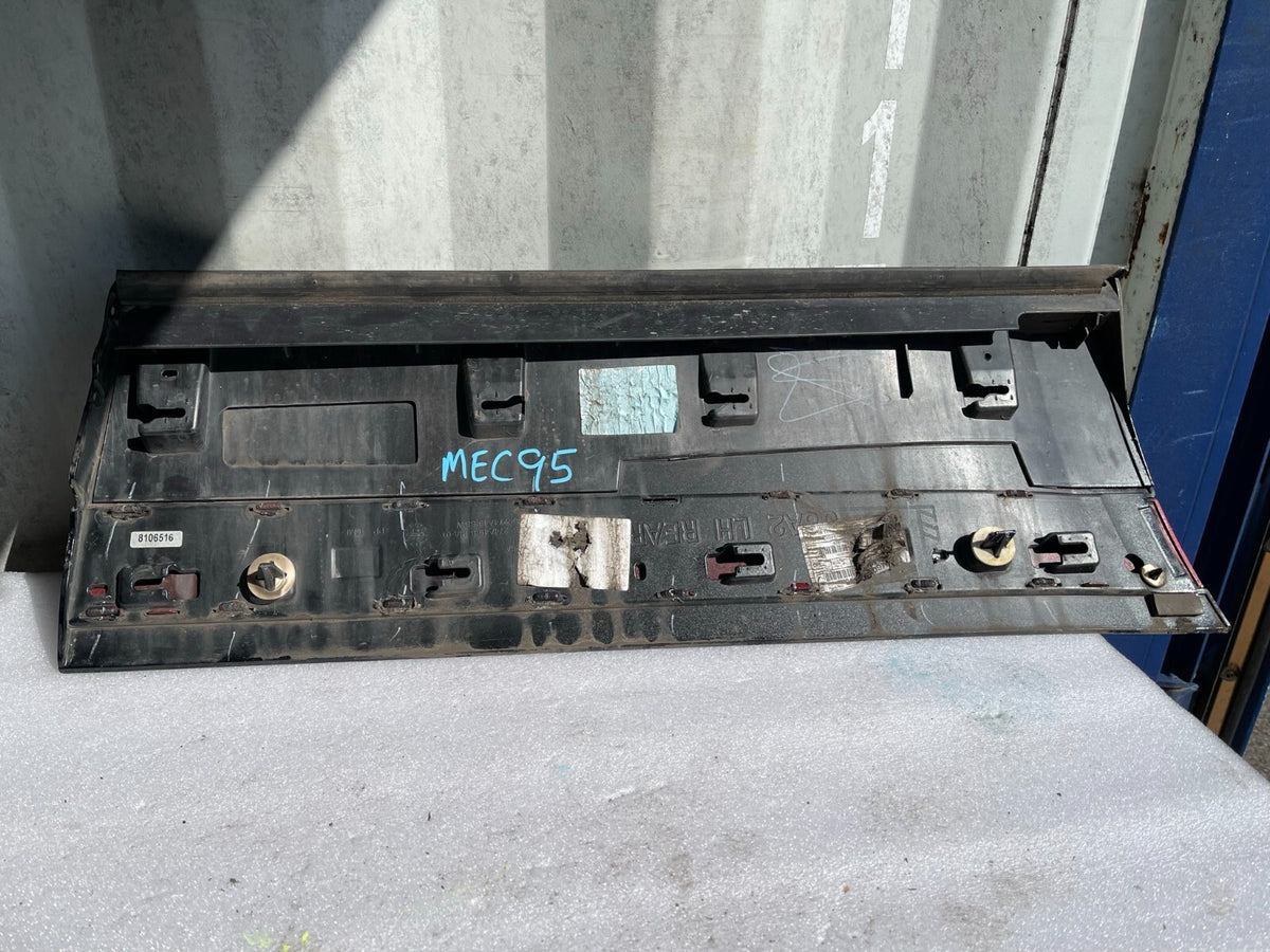 GENUINE RANGE ROVER VELAR L560 REAR LEFT DOOR LOWER MOULD 2017-2021 J8A2274A49B