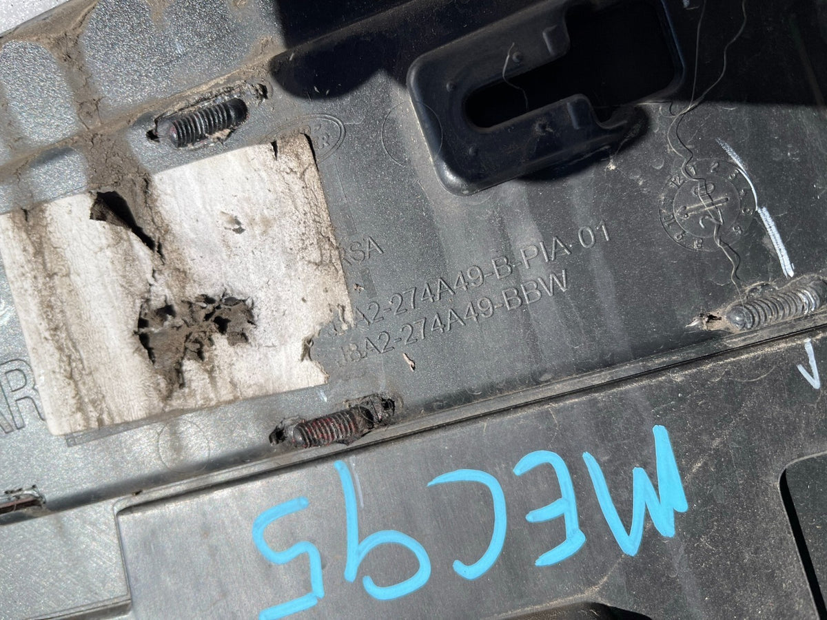 GENUINE RANGE ROVER VELAR L560 REAR LEFT DOOR LOWER MOULD 2017-2021 J8A2274A49B