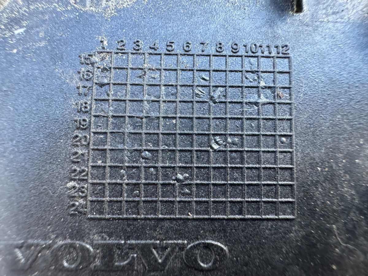 볼보 S90, V90 2023 전방 견인고리 커버 캡 31383227