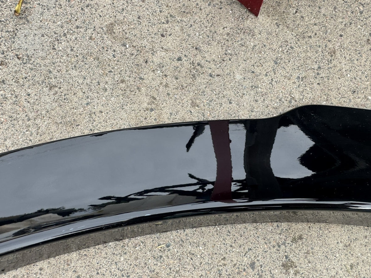 Land Rover Discovery Sport L550 Front Right Arch Trim LK72-16A074-BE Scratched