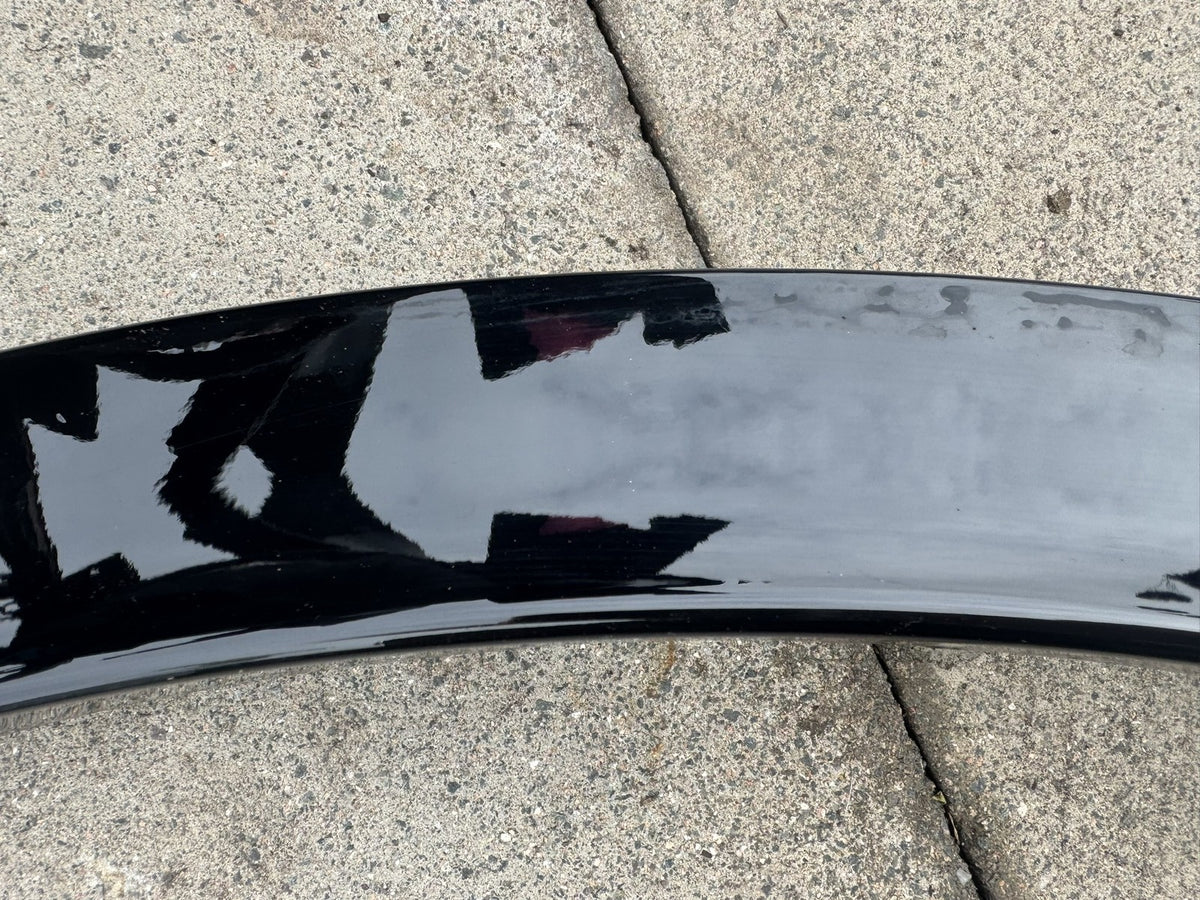 Land Rover Discovery Sport L550 Front Right Arch Trim LK72-16A074-BE Scratched