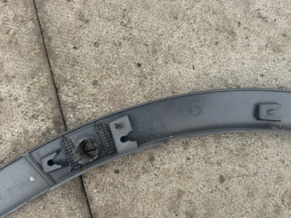 Land Rover Discovery Sport L550 Front Right Arch Trim LK72-16A074-BE Scratched
