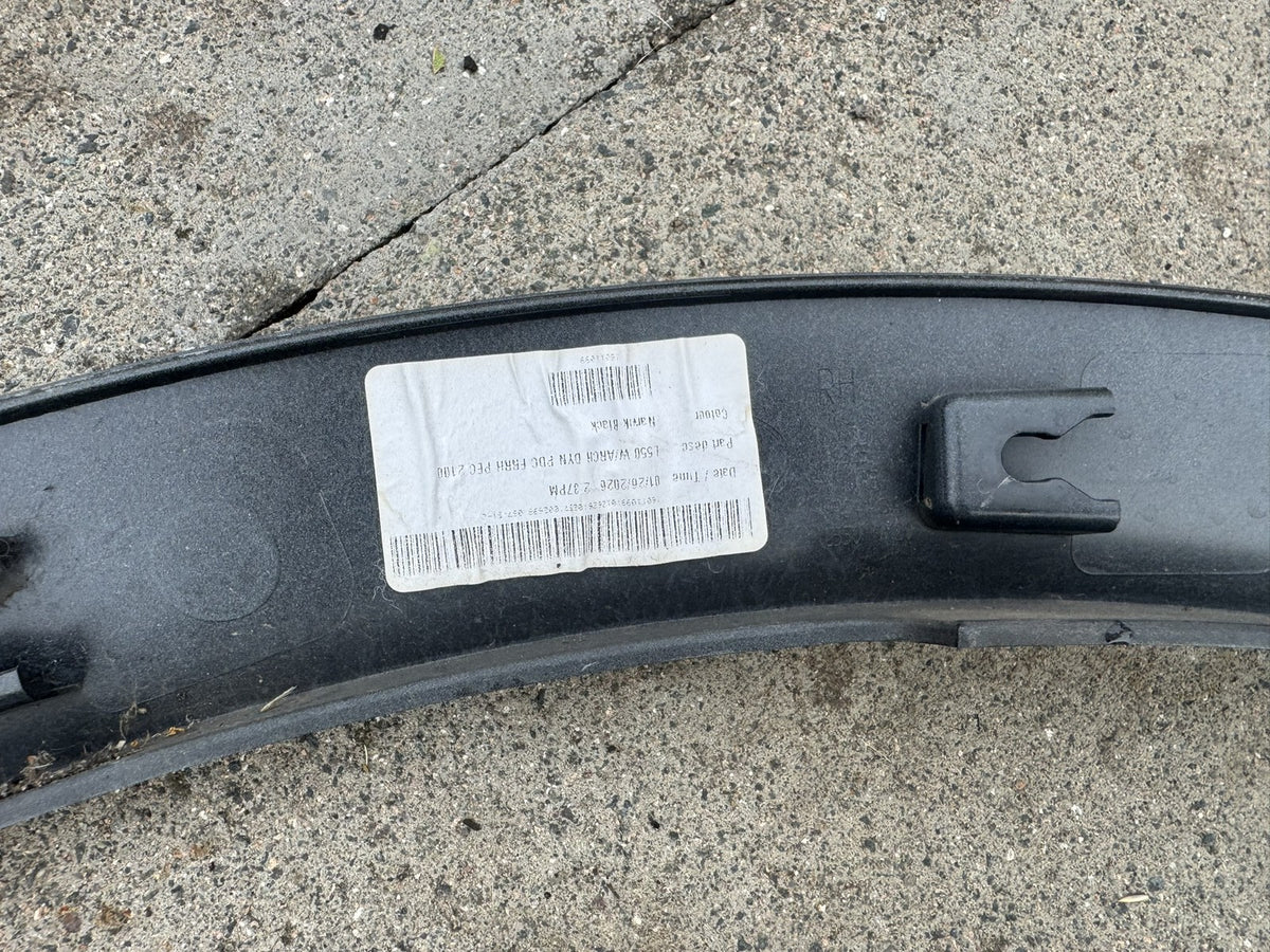 Land Rover Discovery Sport L550 Front Right Arch Trim LK72-16A074-BE Scratched