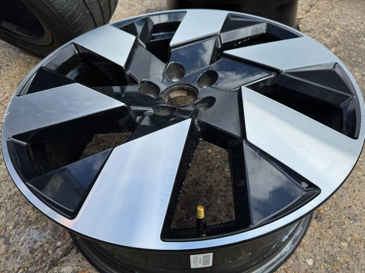 VOLVO XC60 ALLOY WHEEL 32358543 8JX20