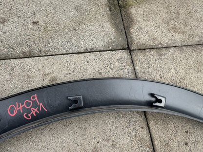Land Rover Discovery Sport L550 Front Right Arch Trim LK72-16A074-BE Scratched
