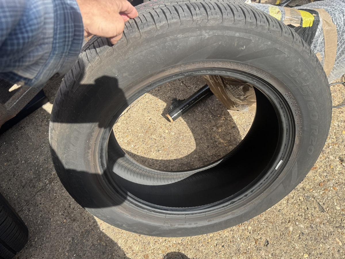 255 60 20 PIRELLI SCORPION ZERO ALL SEASON LR 113V PAIR 6.5mm NO REPAIRS