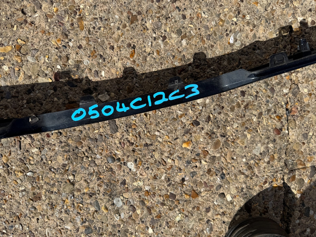 KIA E NIRO 2022-ON FRONT BUMPER RADIATOR GRILLE TRIM 86371-AO000
