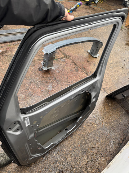 FRONT DOOR RIGHT FOR JEEP WRANGLER