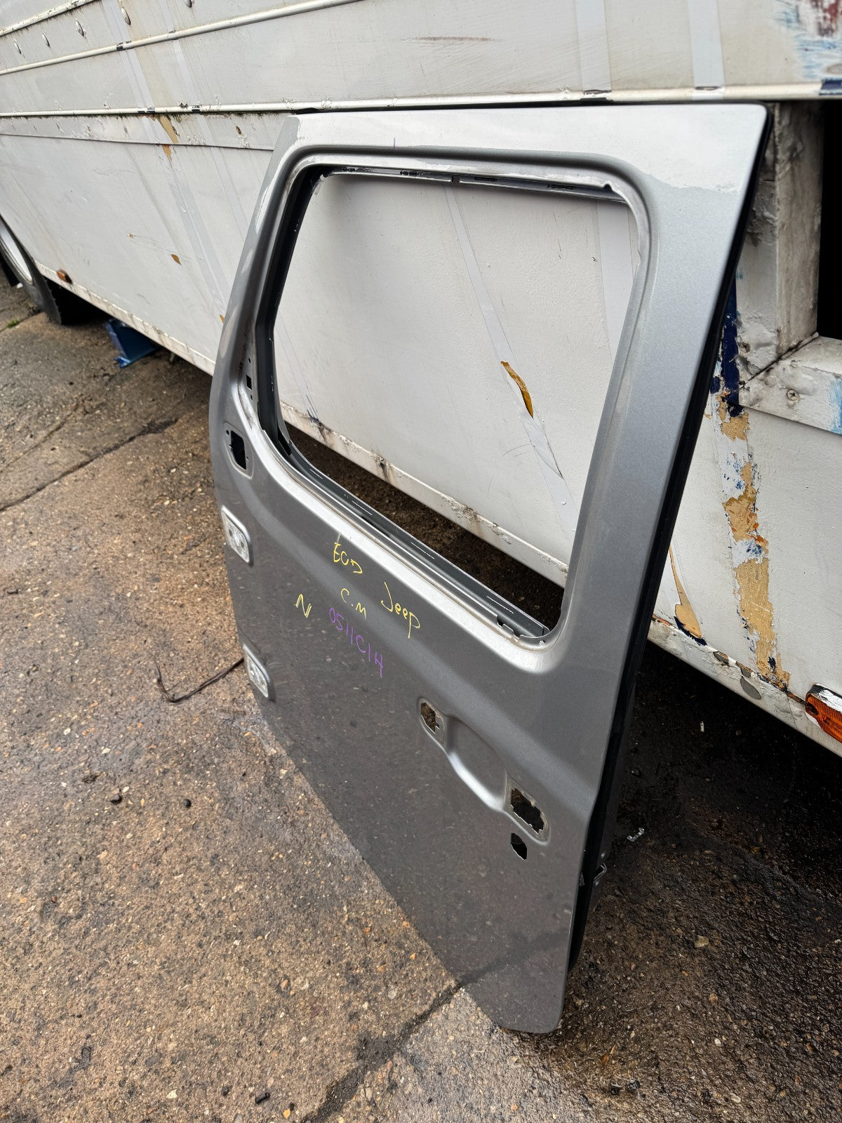 FRONT DOOR LEFT FOR JEEP WRANGLER