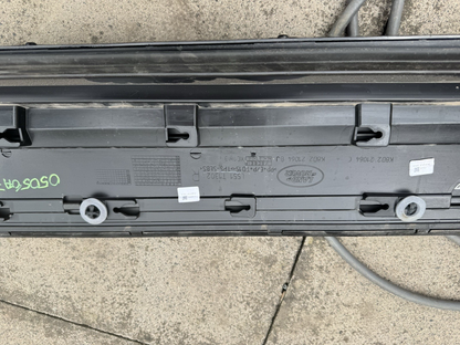 Range Rover Evoque L551 右前下車門飾條 2019 ON K8D2-21064-C
