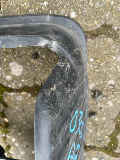 PEUGEOT 208 MK1 Dudukan Braket Tengah Bumper Belakang C06218-091ISM003 2014