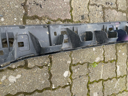 PEUGEOT 208 MK1 Dudukan Braket Tengah Bumper Belakang C06218-091ISM003 2014