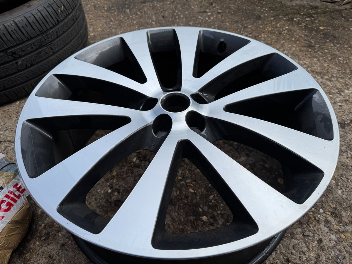 2024 LAND ROVER RANGE ROVER EVOQUE DIAMOND CUT ALLOY WHEEL 21" 8J et40