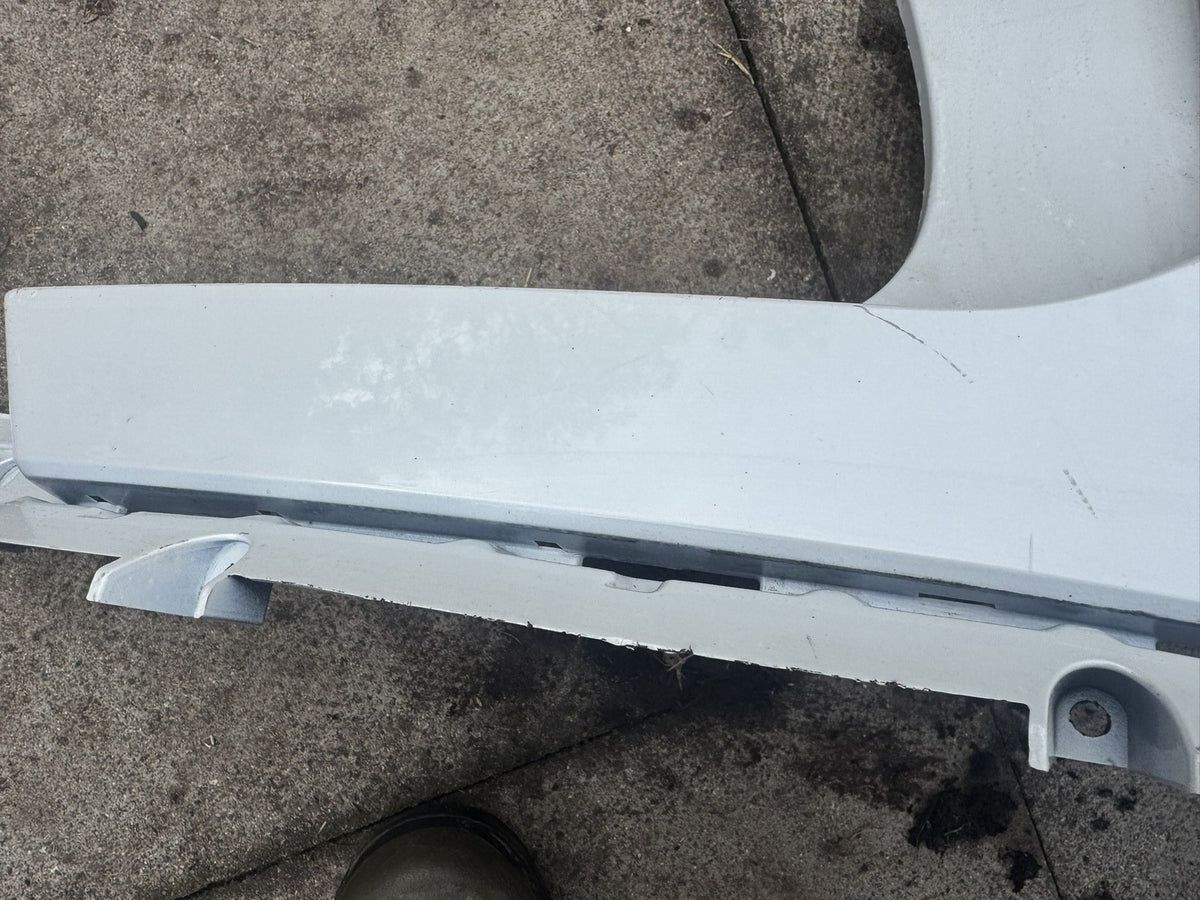 Volvo XC40 2018-2026 Rear Right Bumper Corner 31449337 White Damaged Spares