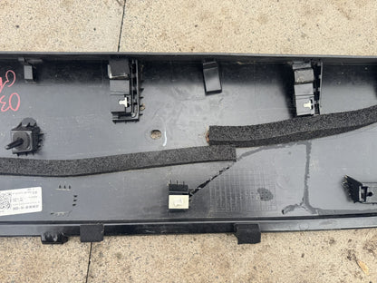 Kia Sportage MK5 NQ5 2022-2026 Rear Tailgate Trim Garnish 87372-R2300 Damaged