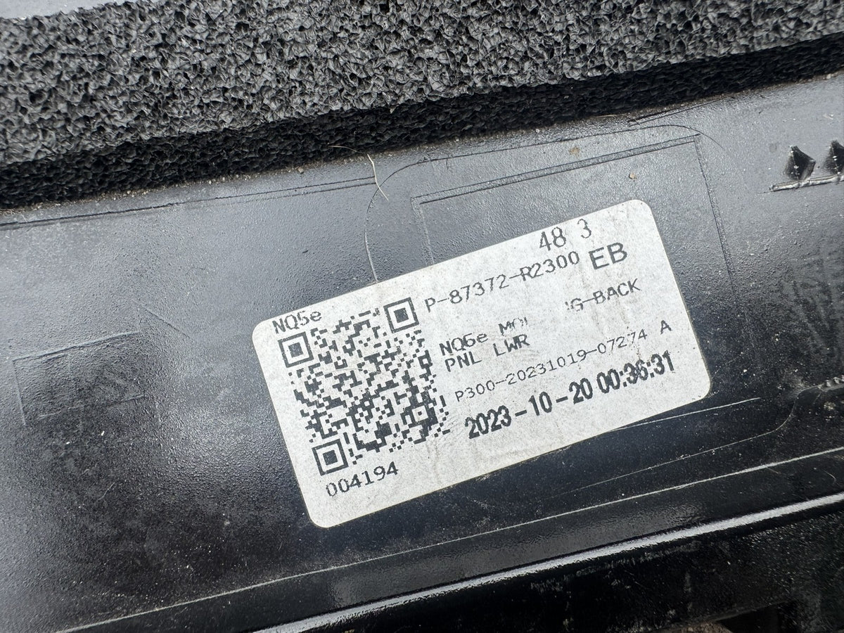 Kia Sportage MK5 NQ5 2022-2026 Rear Tailgate Trim Garnish 87372-R2300 Damaged