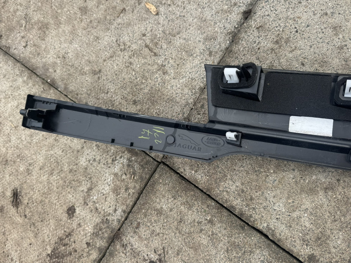 Range Rover Evoque L551 2020-2026 Tailgate Moulding Trim K8D2-402A30-H Genuine