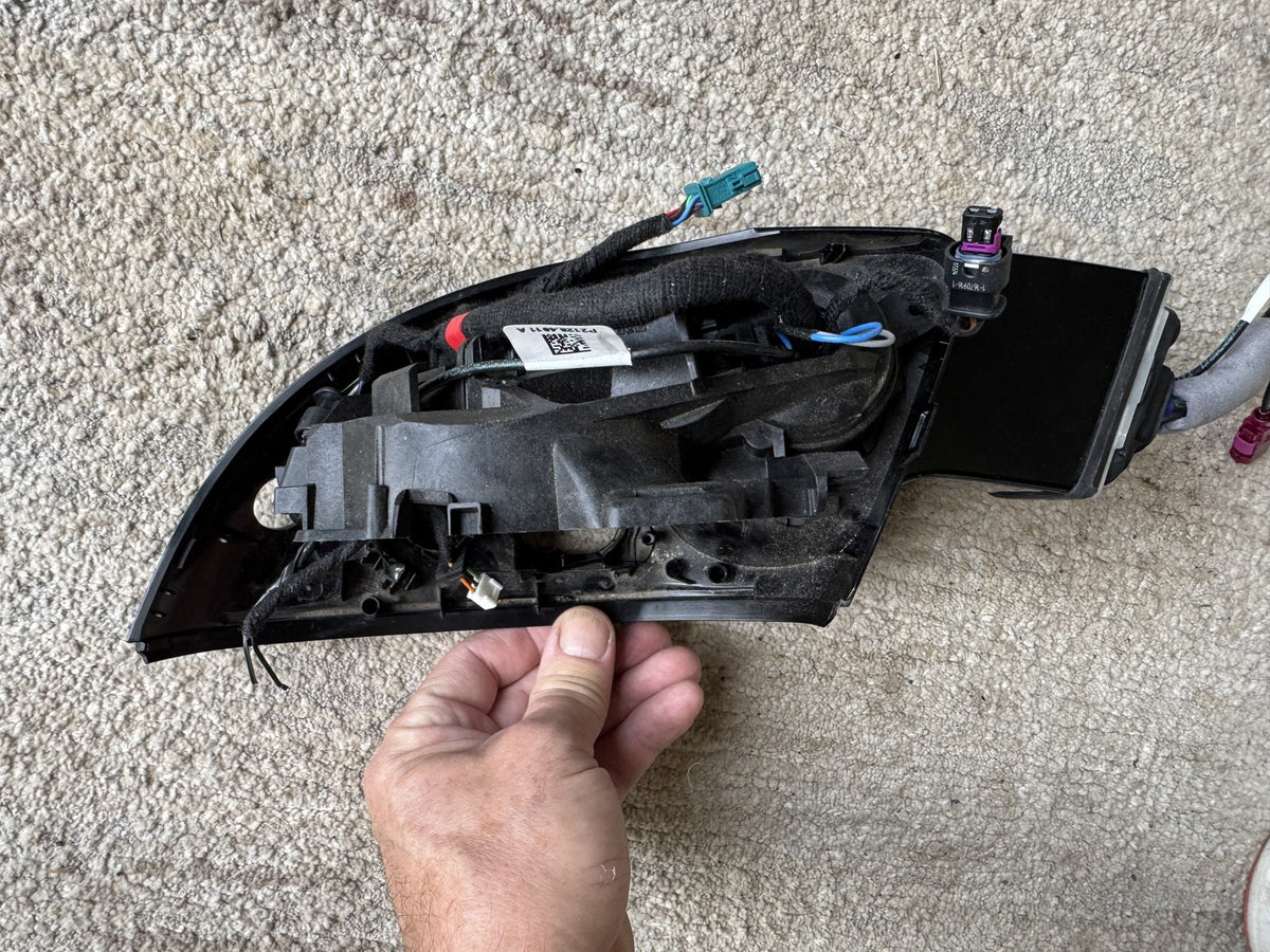 Range Rover Sport L461 Left Door Mirror Base High Spec 2387.5001 Spares Repairs
