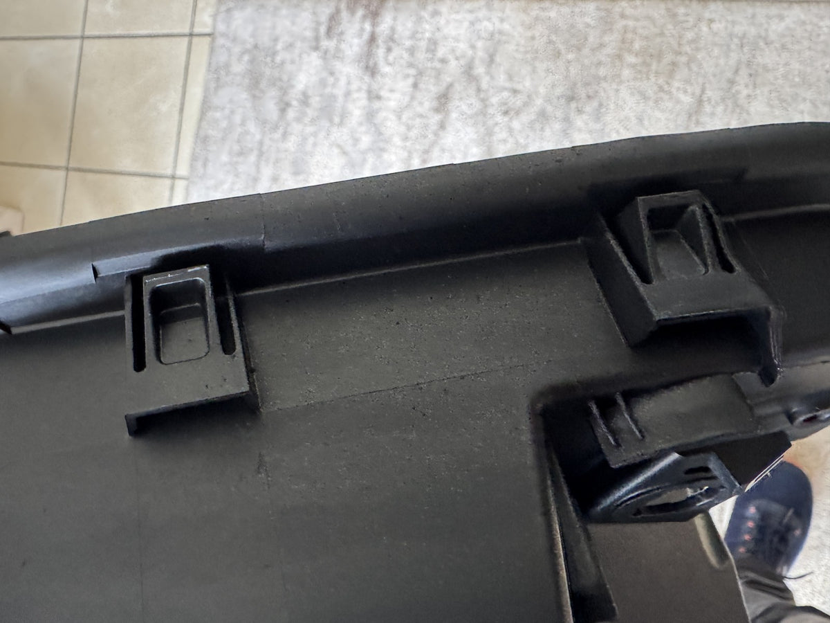 Renault Captur MK2 2020-2026 Fuel Filler Flap Housing 781201650R Genuine New
