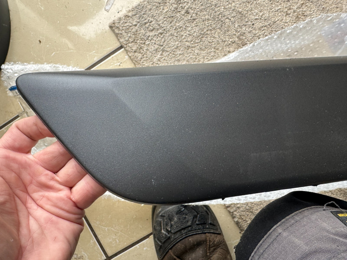 2025 FORD TRANSIT CUSTOM Panel Trim BELAKANG KANAN 2018-2024 BK2129076 2288635
