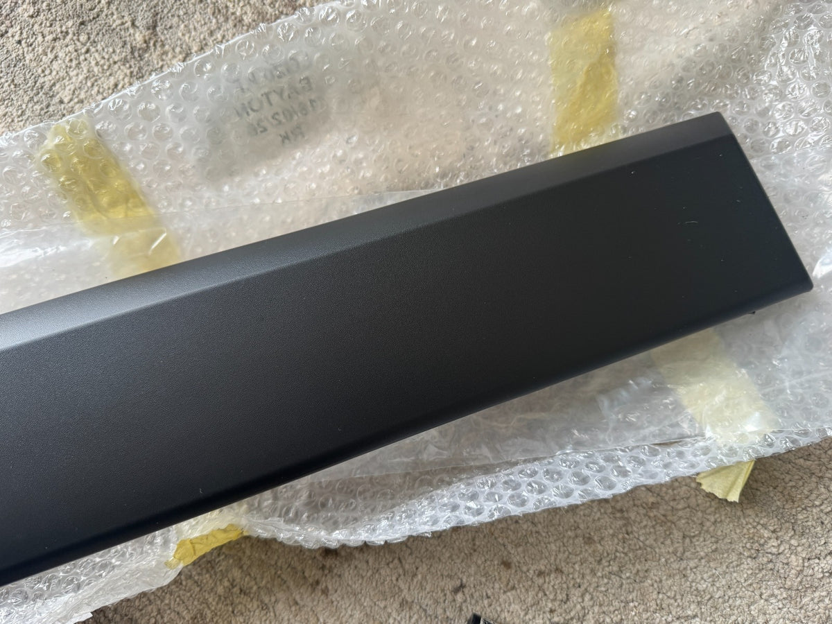 2025 FORD TRANSIT CUSTOM Panel Trim BELAKANG KANAN 2018-2024 BK2129076 2288635