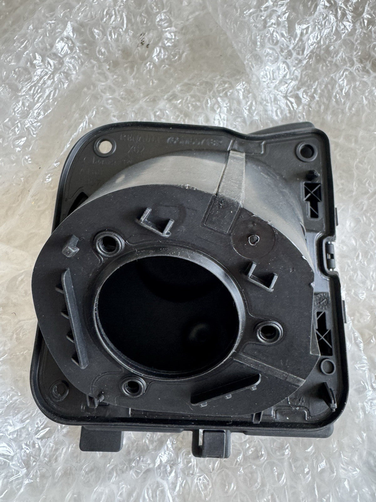 Renault Master Movano NV400 Adblue Filler Flap housing 765M65718R 2016-2022