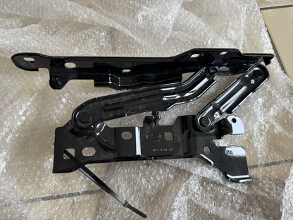 LAND ROVER RANGE ROVER SPORT L461 Front Left Bonnet Hinge M8E2-16801-AD