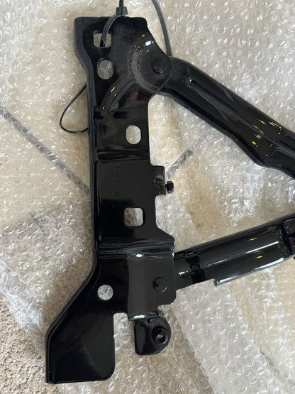 LAND ROVER RANGE ROVER L461 Front Right Bonnet Hinge M8E2-16800-AD 32965655