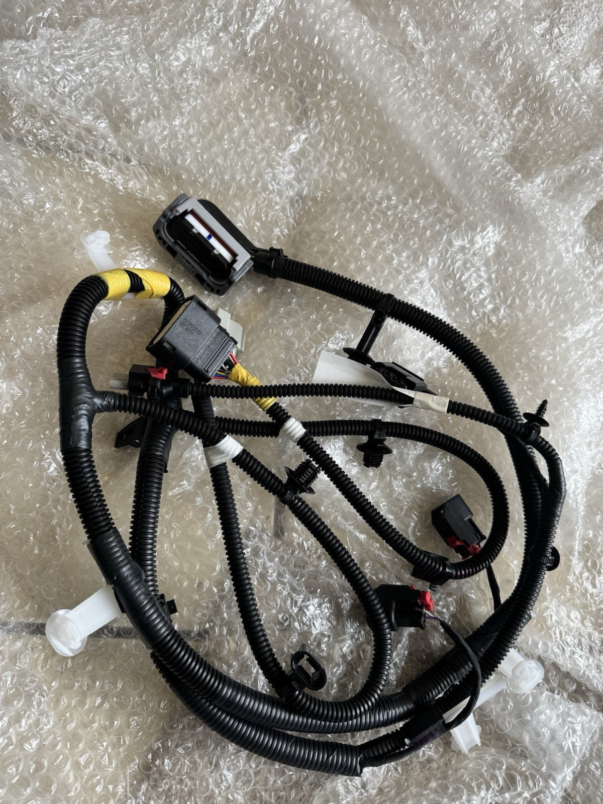 TESLA MODEL 3 REAR SUBFRAME WIRING LOOM 2017-2023 2067968-01-B