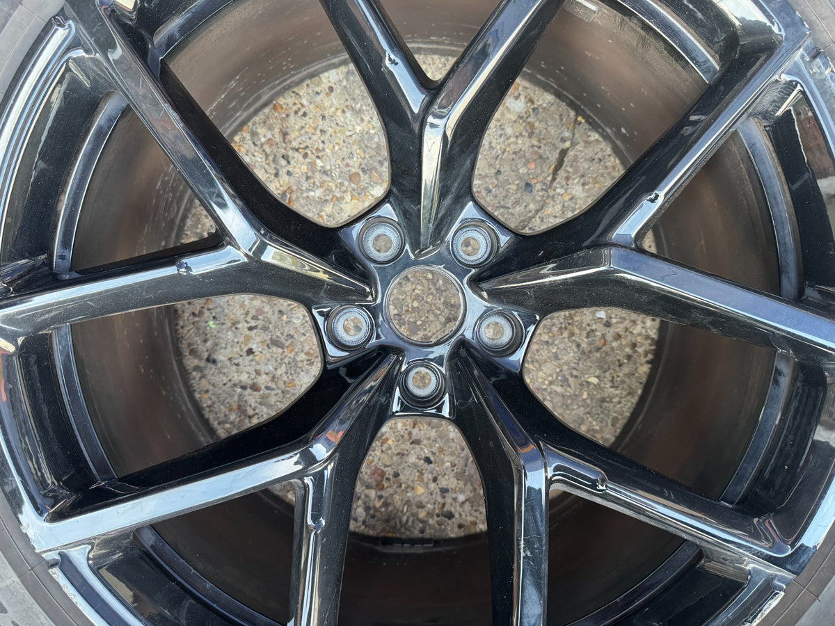LOTUS ELETRE REAR 22" ALLOY WHEEL 11J NEEDS REFURB