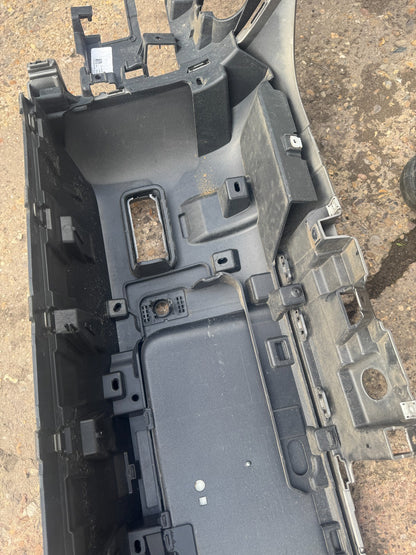 LANDROVER DEFENDER L663 BAGIAN TENGAH BUMPER BELAKANG 2020 ke atas ORIGINAL L8B217D781A
