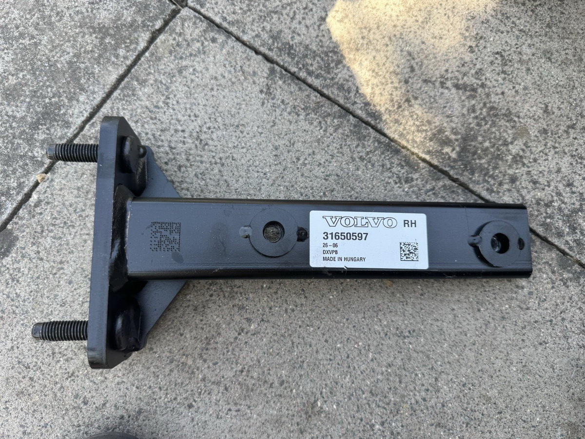 Trailer Hitch Bracket - Volvo (31650597) 2019-2022 RIGHT  HAND SIDE