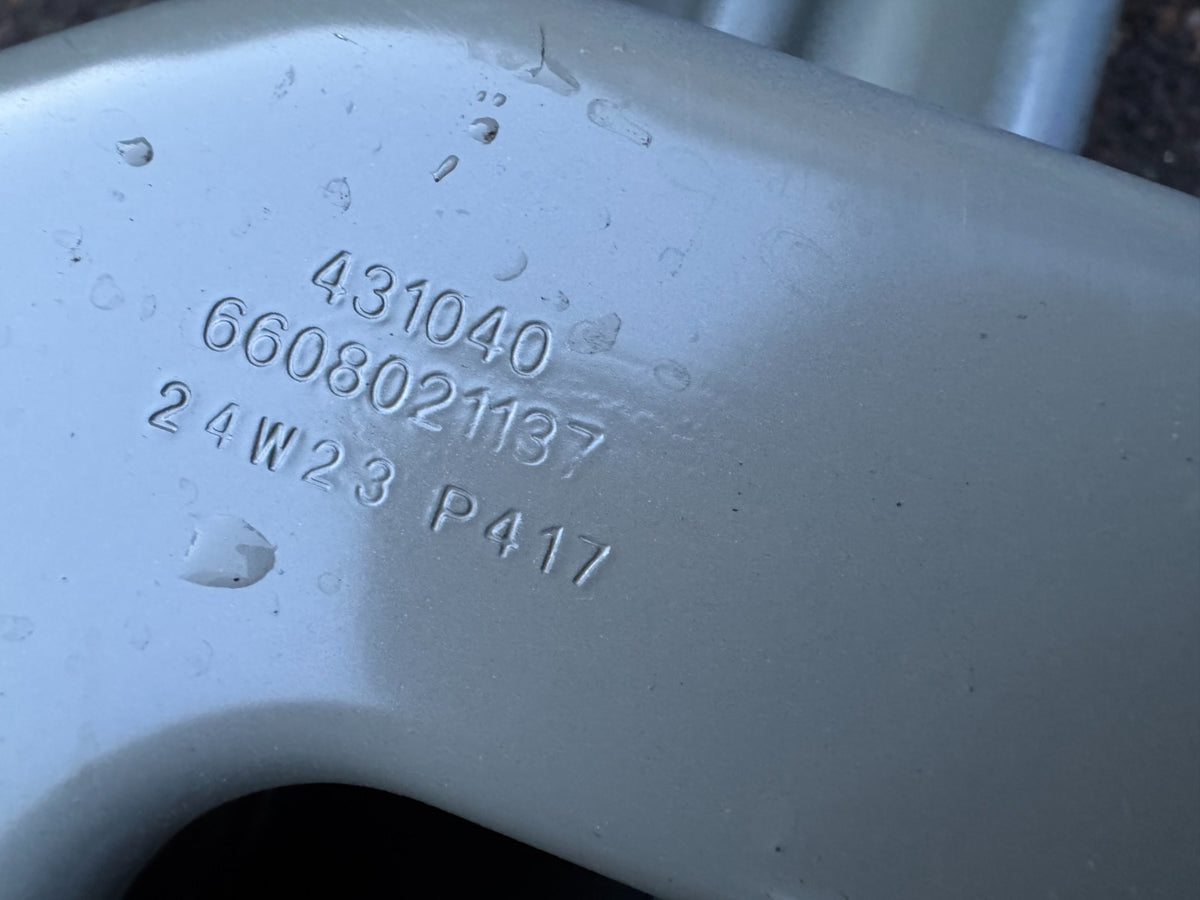 GEELY ZEEKR 001 後保桿內鐵 6600124410 R 431040 防撞樑