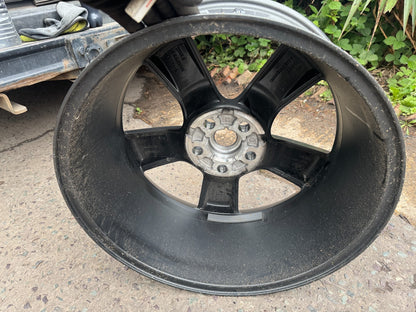 Land Rover Defender L663 Velg 20" Abu-Abu Gelap L8B21007HA 2020-2025