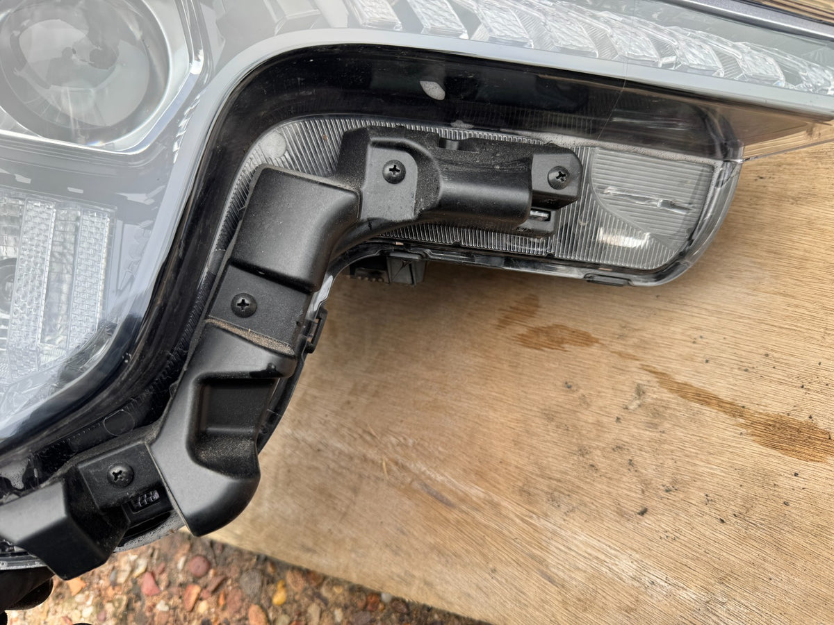 KIA PICANTO MK3 FACELIFT KEDUA 2023-2025 LAMPU DEPAN KANAN OSF 92102G6510