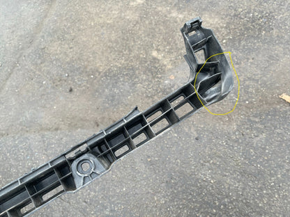 VW Golf Bát Đỡ Cản Sau 5G6807863C Chính Hãng