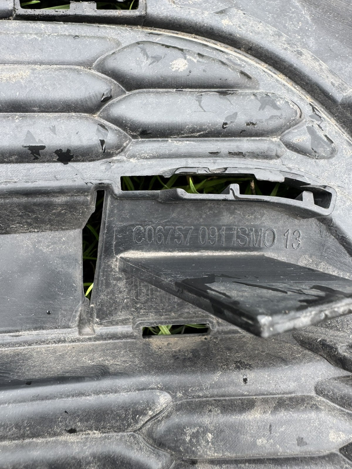Vauxhall Grandland X 2017-2021 Front Right Bumper Grille Trim YP00028677
