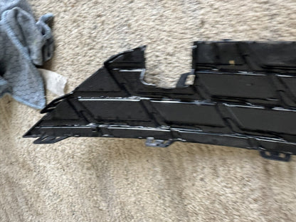 Audi A3 8Y Sportback S Line Rear Bumper Centre Grille 8Y4807925 2020-26 Damaged